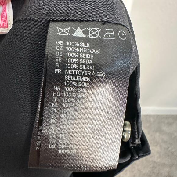 Versace X H&M NWT Women’s 100% Silk Studded Pleated Mini Skirt Black 4 - Picture 11 of 16